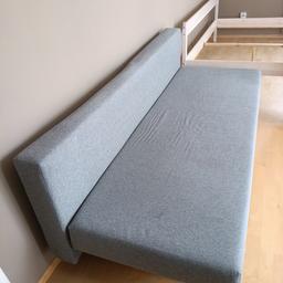 Couch mit Schlaffunktion und integriertem Bettkasten günstig gegen Selbstabholung abzugeben!
Länge: 190cm
Sitztiefe: 70cm
Höhe: 74cm
