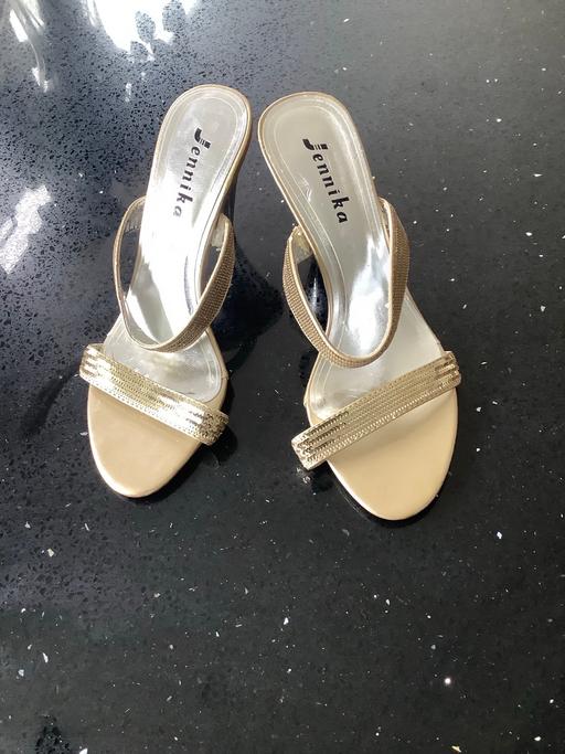 Buy & Sell South East London Bromley - Photos for Brand new Jennika gold sandals 4