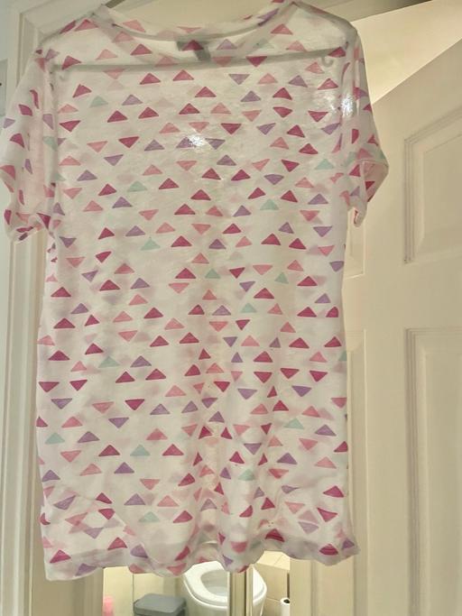 Buy & Sell Windsor and Maidenhead Old Windsor - Windsor and Maidenhead - Photos for Primark size 6 pink multi triangle t-shirt