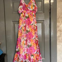 Girls Lovely Hauter Neck Dress-Size 7-8 Years 

Great Condition, slight rip in the underskirt