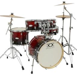 DrumCraft Serie 5
Schlagzeug in den Größen 22" 10" 12" 16", 14" Snare

Der Beckensatz ist ein Soultone NOA in den Größen 13", 16", 19" Handgefertigte Becken aus B20 Bronze

Millennium Cymbal + Drum Bag Set