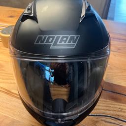 Verkaufe wenig getragenen Motorrad Helm von meinem 10 jährigen Sohn. Der Helm wurde bei 4 Ausfahrten getragen. Keine Mängel oder Beschädigungen. Abholung und Besichtigung in Klagenfurt