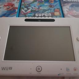 wii u 8gb fully working with games pickup only cash on collection only