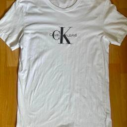 Calvin Klein T-Shirt in Weiß und Größe L.
Sehr guter Zustand.
