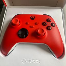 Xbox Control Pad

Compatible with:
Xbox one 
Xbox series X/S
Windows 

Brand new 1 week ago hardly used 
Perfect working order no stick drift etc 

Comes boxed & included a venom rechargeable battery pack 

Can deliver