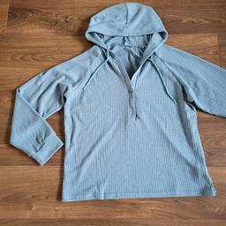 Nice casual blue hoodie in size XXL. Hardly used