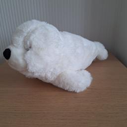 Seal cuddly toy

Eco Nation by Aurora

Length approx 32cm

All new materials - polyester fibres

Handmade in Indonesia 

Hand wash only

In good condition - looks new

From a pet and smoke-free household 

Collected £1