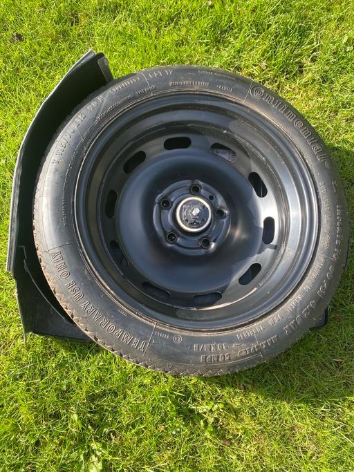 Vehicles Cheshire East Crewe - Cheshire East - Photos for Mini spare wheel and jacking kit