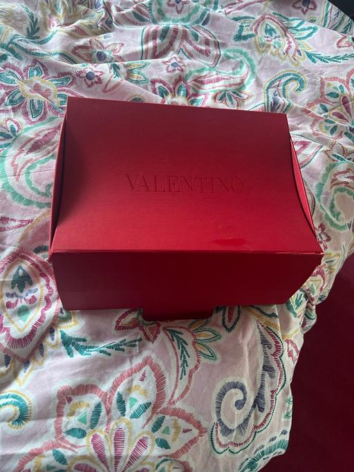 Buy & Sell West Midlands Solihull - Photos for Valentino empty box