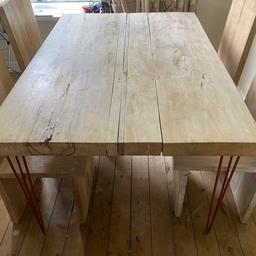 Hand made dining table made from rubber wood with 4 chairs
1400mm x 990mm