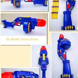 Tommy Motorist Gun 20 Air Blaster Blue  Sound & 20 Suction Darts
Brand BuzzBeesToys Fully Air Automatic Blaster Tommy Gun & original clear 20 round magazine bundled with 20 genuine suction darts genuine
Great fun indoor outdoor suction darts can stick to most targets 
What's included
1 Original Air Blaster Tommy Gun Blue Sound & Automatic Fire
20 Original Firing Suction Darts yellow purple
NO Original Box
No Instructions
Batteries 3xAA required not included
Pre-owned great condition