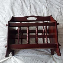 Wooden vintage magazines/papers rack holder,very good condition,thanks!
Please see my other adverts here!Thanks!