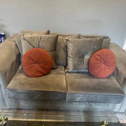 Good condition
Velvet, stylish, modern and comfortable.
Chesterfield design on the arms of the sofa and buttons on the bottom.
Comes with cushions .
3 for each sofa and additional 2 large grey sofas per sofa - brand new condition.
Really nice sofas. Getting rid as redecorating.
Message for more information