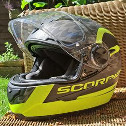 Scorpion EXO 490 Genesis Full Face Helmet Black/Yellow
Lightweight advanced polycarbonate
Pinlock Ready MaxVision visor
Speedview retractable sun visor.
Size S / Small
RRP £139,99