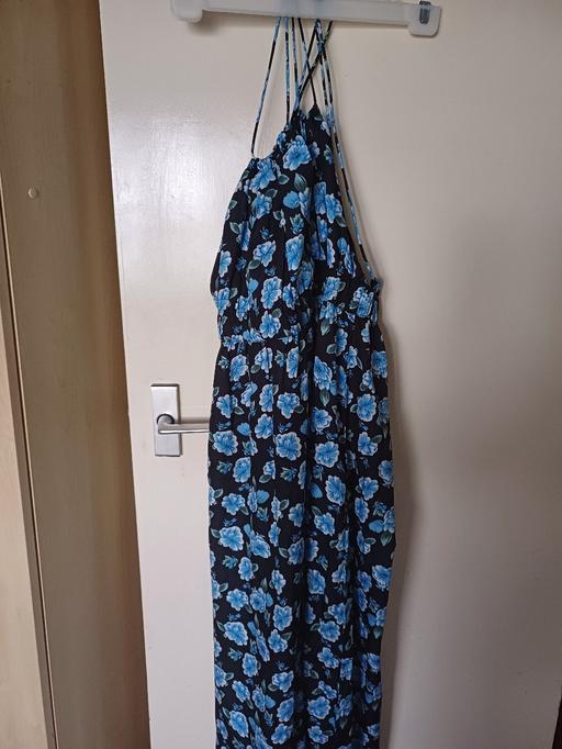 Buy & Sell Tyne and Wear Gateshead - Photos for plus floral strappy plunge maxi dress size 22