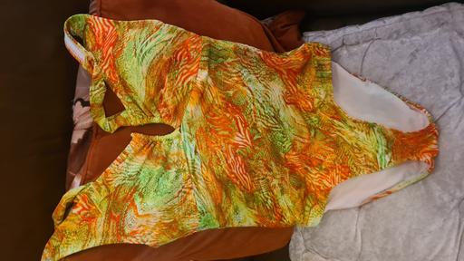 Buy & Sell Kent Medway - Kent - Photos for New Marks and Spencers size 8 swim costume