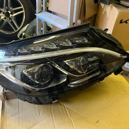 Mercedes C Class 220 AMG LINE 2015-2021 W205 FULL LED Headlight. Drivers side 


Cash on collection only please no time wasters