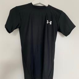 verkaufe Herren Kompression T-Shirt

-Nichtraucherhaushalt
-Größe S
-fürs Fitness
-1x getragen