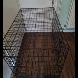 extra large dog crate with black tray from pets at home 2 opening size 107cm long 69cm wide 77cm height paid £59 great condition used lab 
brought 2 so not hardly used 