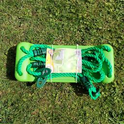 Brand new kids garden plastic swing seat. 
Green or red. One of each for sale. 
£10 each no offers thanx.
Lots for sale pls see my other listings. Collection Penn Rd Wolverhampton by Hollybush pub from smoke and pet free home