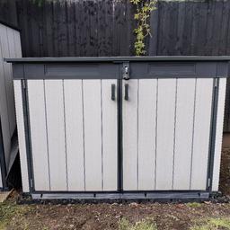 Keter Grande Store 6ft 3" x 3ft 7" (1.9 x 1.1 m) Horizontal 2,020 Litre storage shed.
Fab keter storage shed that's a great size. Holds 3 adults & 1 tween bike maybe more too. Or perfect for 3x bin storage too. Mover, garden tools etc. In really good condition, no maintenance needed just a quick jet wash yearly. Lockable too so keeps things secure. Probably still got original instructions as only 18 months old. These sell for around £450-600 online.
Selling for £350 no offers thanx
Lots for sale pls see my other listings. Collection only from Penn Rd Wolverhampton by Hollybush pub. Will need part dismantling by buyer to move it. Welcome to view