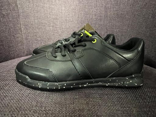 Buy & Sell South East London Greenwich - Photos for Shoes for Crews in black size 6