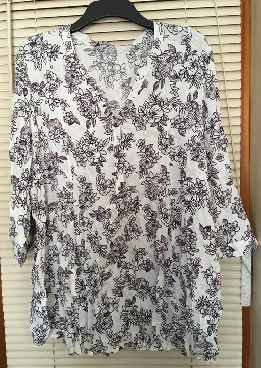 Buy & Sell East London Walthamstow - East London - Photos for Bonmarché Floral Print Blouse - Size 24