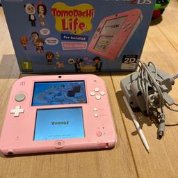 Pink Nintendo 2ds boxed with stylus and charger. Game already pre installed good condition.
