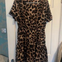 Ladies short sleeve leopard print smock dress size 1Xl fit up to size 16 lovely dress