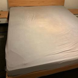 Muss selber abgebaut werden! Deshalb auch nur 25€! Bett ohne Matratze und Lattenrost!