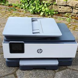 Verkaufe einen HP Officejet Pro 8022 PSC/All-in-one-Gerät. Tintenstrahldrucker Farbe grau-weiß. Er kann s/w und in Farbe drucken, scannen (einzeln und per Einzug), faxen und kopieren. Durch Bluetooth mit WLAN/PC verbindbar. Mit dazugehörigem Netzkabel. Sehr gut erhalten. Voll funktionsfähig. Inkl. frischer Original HP Tintenpatrone schwarz/gelb/rot/blau im Wert von 45,-€.
Abholbar in Bielefeld.