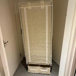 Fabric wardrobe.
It is in a really good condition. It has been used only a couple of months.
It can be disassembled for easier transport.