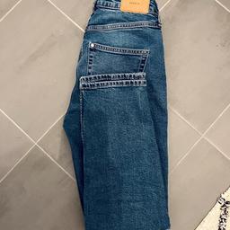 Tolle Vintage Jeans 

High waist | slim leg | Vintage 

Grösse 36 

Abholen Twint Versand plus Porto