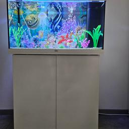 verkaufe aquarium mit sehr zubehör. auf wunsch gerne mehr fotos.
neupreis ca.600€