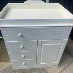 Baby changing unit in good condition, can be delivered locally for fuel.