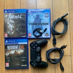 Slim PS4 11.5 version only used a couple of times very good condition , 1 controller and 3 games