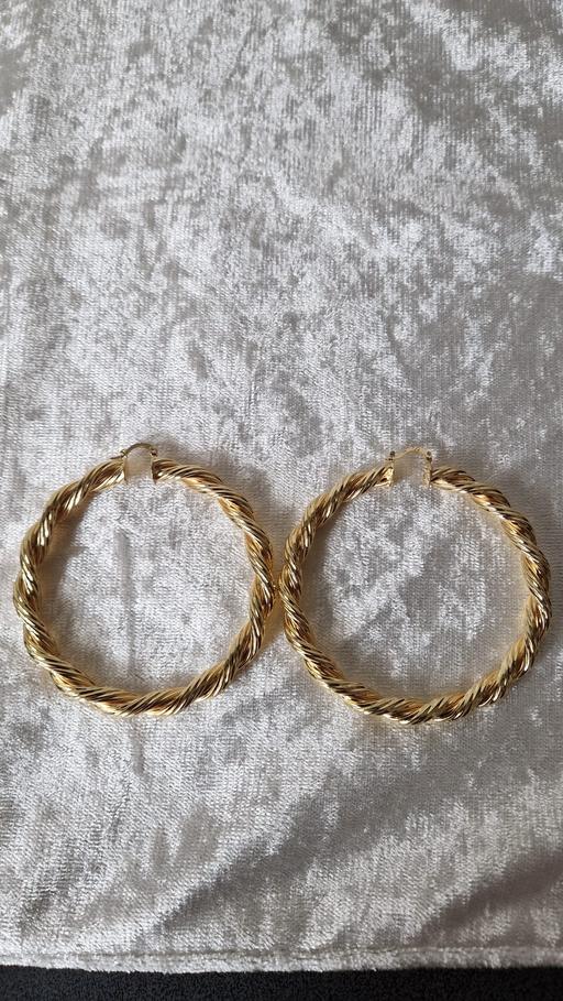 Buy & Sell South East London Croydon - Photos for earring big oversize twist hoop earrings