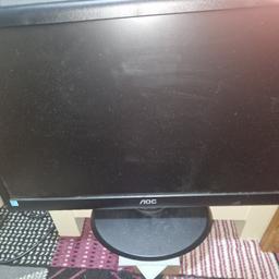 Basic VGA monitor. No scratches on screen as far as I am aware. £12 for both. I have 2 the same.