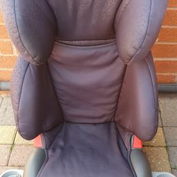 Excellent condition!
Dark grey colour 
15-36kg
NEVER been involved in a car accident 
Headrest height can be increased (see photos) 
Can also recline (see photos) 
Cup holders either side

Comes from a smoke and pet free home 
Any questions welcome 
Check out my other items too