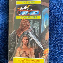 PRE-OWNED DOCTOR WHO PAPERBACK BOOK - THE NEW DOCTOR ADVENTURES -TIMEWYRM: EXODUS BY TERRANCE DICK ( BUYER MUST COLLECT CAN NOT DELIVER OR POST PAYMENT ON COLLECTION ( post code SE193SW