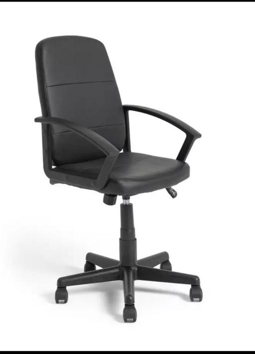 Buy & Sell Windsor and Maidenhead Datchet - Sutton - Photos for Faux Leather adjustable Office Chair