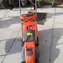 Almost like new and great condition, Flymo Speedi-Mo 360c wheel lawnmower only used a few times RRP£125.