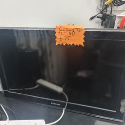 Samsung 32"  TV Size 32 inch - USB - HD

In good condition comes with 3 months warranty from our phone shop comes with remote and plug
