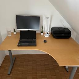 Verschenke meinen Galant Schreibtisch von IKEA zur Selbstabholung.
Maße: 160x120cm bzw. 160x80cm
Funktion: höhenverstellbar und sehr stabil
Ort: Graz Geidorf / Innere Stadt