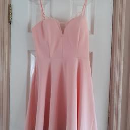 Peach thin strapped dress from MISGUIDED.
Back zip fastening 
Has pre- formed bra cups
BNWT

FROM SMOKE & PET FREE HOME
LISTED ELSEWHERE
COLLECTION B31 OR B32 OR B14