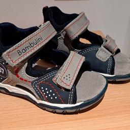 Neue Sandalen von der Marke Bambulini in Größe 22. Wurden leider zu klein gekauft und sind daher neu und ungetragen. Neupreis war 29,95 Euro