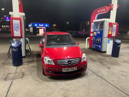 Vehicles South West London Coombe - South West London - Photos for Mercedes B170 Full Automatic Petrol