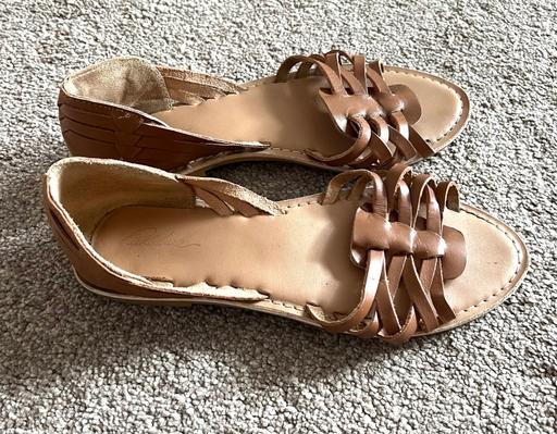 Buy & Sell South West London West Brompton - South West London - Photos for Rackedwe Leather Flat Shoes Size Uk 4