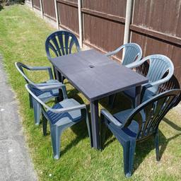 Plastic Garden Table and 6 Chairs, a bit colour variation but good condition, NO Delivery, Collection Only cash on collection Not Delivery