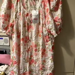 Lovely new summer dress size 22 tags £21.99 selling £5 bargain pick up